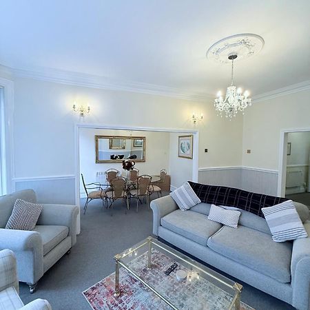 Large Luxury Apartment ブラックプール エクステリア 写真